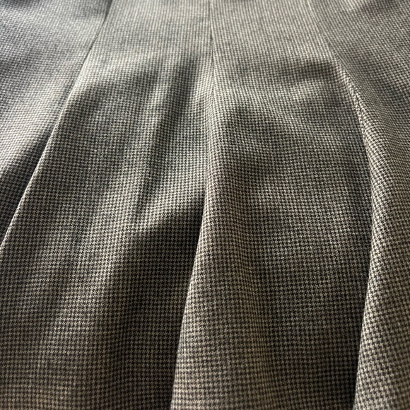 Banana Republic Pencil skirt | mermaid back | black and brown checkered size 4 - Picture 8 of 9